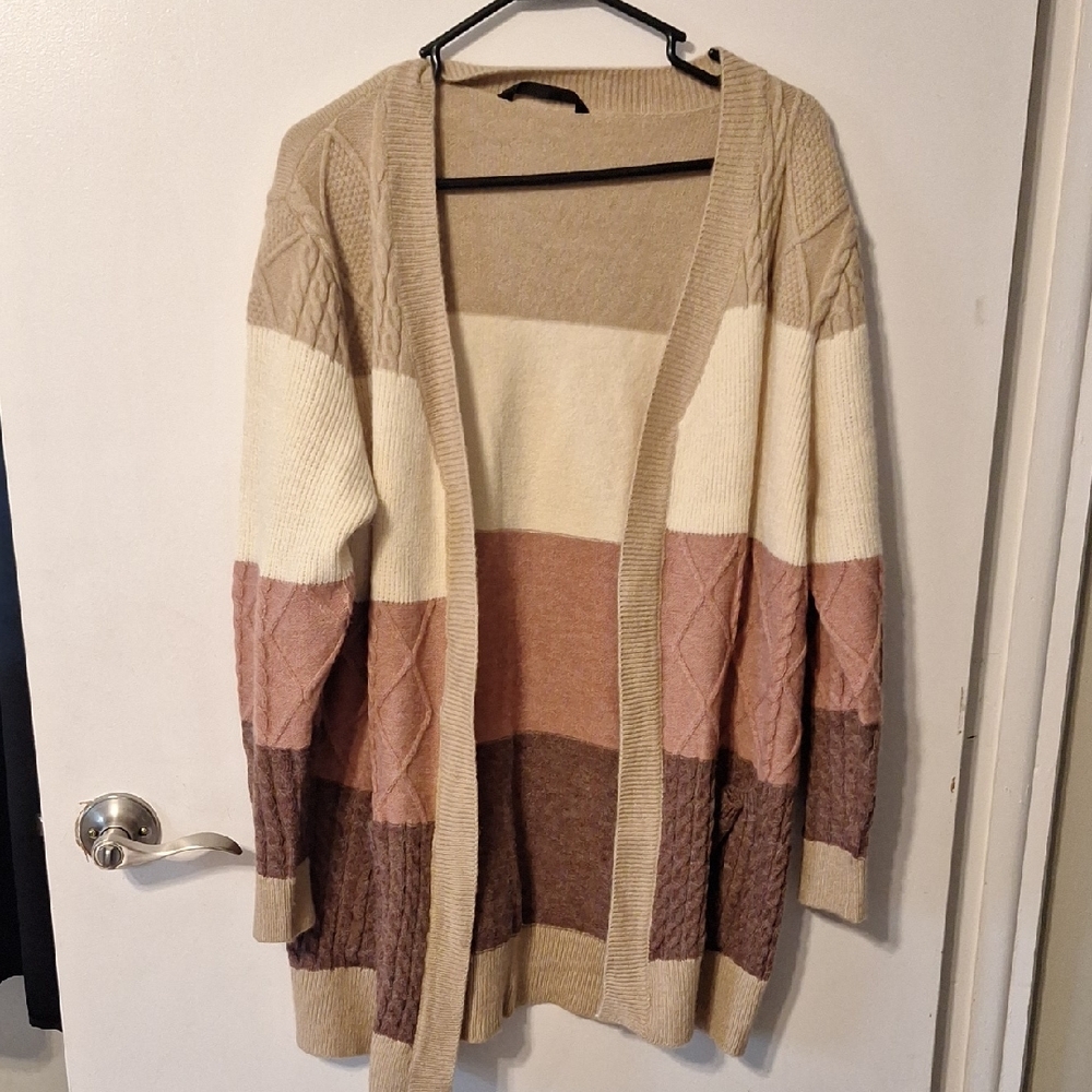 Womens Bloomchic Anti-Pilling Cable Knit Colorblock Patched Pocket Cardigan1
